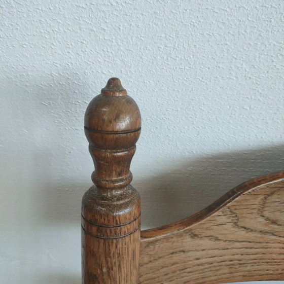 Image 1 of Chaise à boutons en osier vintage (peut-être antique) avec dossier