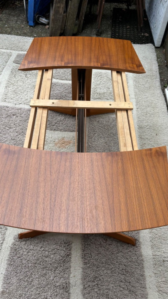 Image 1 of Mid-century salontafel in hoogte verstelbaar en uitschuifbaar