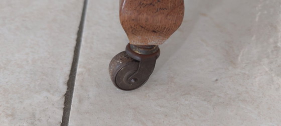 Image 1 of Antieke opastoel