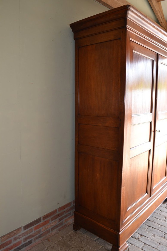 Image 1 of Armoire ancienne Louis Philippe en chêne.