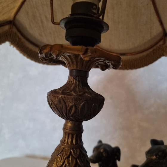 Image 1 of Art Deco bureaulamp in regula met windhonden