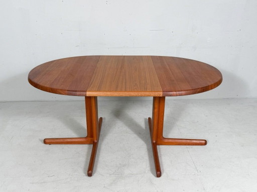 Uitschuifbare eettafel/tafel uit het midden van de 20e eeuw, gemaakt van teakhout door C J Rosengaarden, Denemarken, jaren 60.
