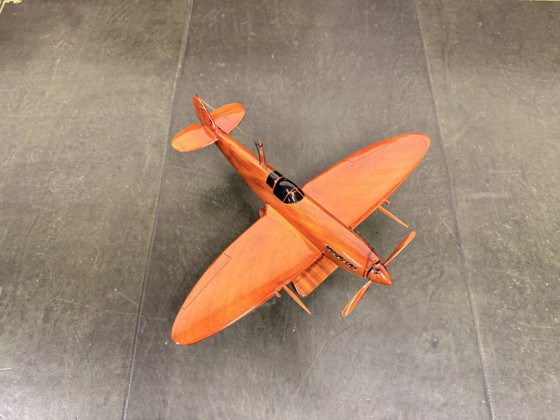 Avion miniature Spitfire en acajou anglais – Objets déco, Bois (photo 6 of 11)