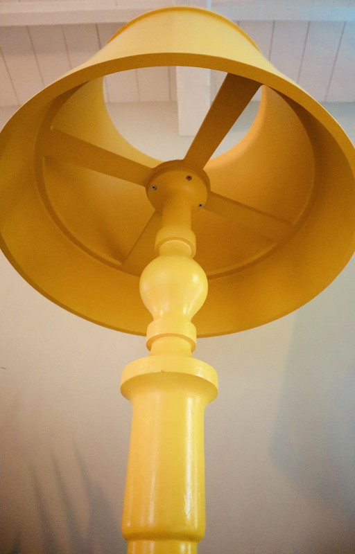 Unique Moooi Paper Floor Lamp XXL Yellow