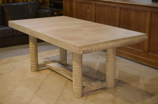 Mesa Art Déco de roble blanqueado al estilo de Jean-Charles Moreux, década de 1940. – eettafels, Wood