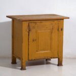 Piccolo armadio contenitore patina senape – Europa Centrale, circa 1890 – Armadi contenitori, Scandinavian (photo 8 of 40)