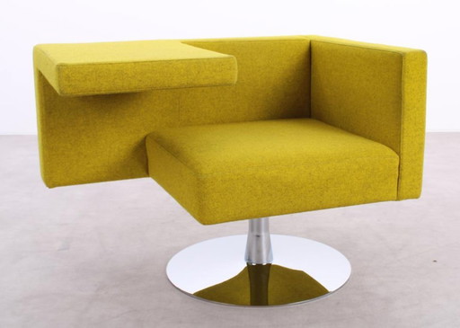 Offecct Solitaire swivel armchair ochre yellow