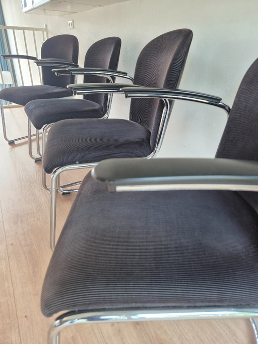 4x Gispen 413 RH Stühle