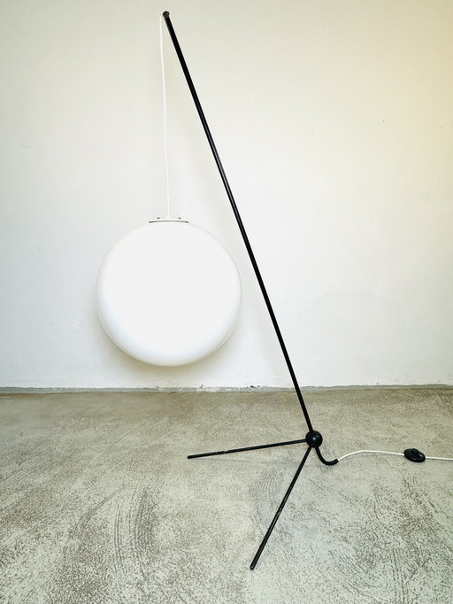 LAMPE DE SOL D'UN CONCEPTEUR INCONNU, VERS LES ANNÉES 1970