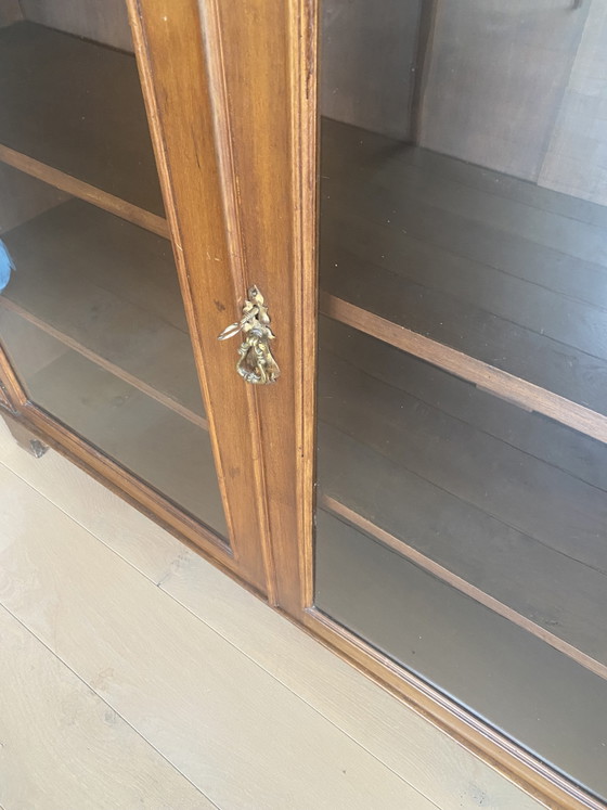 Vitrine – Glass, Wood (photo 3 of 5)