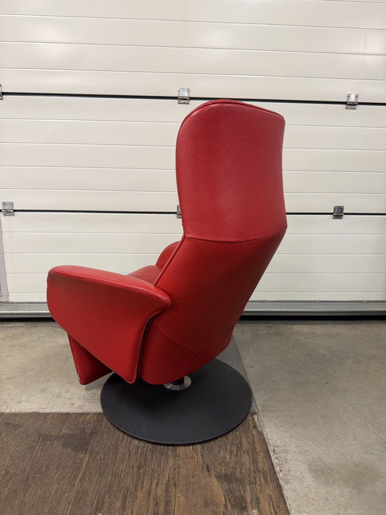 Image 1 of Poltrona reclinabile Jori Symphony Konia in pelle rossa, taglia Mini, modello Mono-move, recentissima.