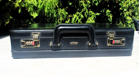 Vintage Briefcase From The Antler Brand – Laptop bags, Leather, Metal (photo 10 of 10)