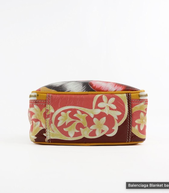 Image 1 of Sac Balenciaga Blanket en cuir orange à imprimé graphique