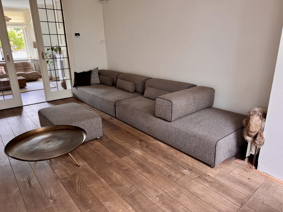 Leolux Loya Elementenbank (400 cm) Met Poef – Studio Truly Truly – Design Klassieker – 3-5 zitsbanken, Cotton (photo 4 of 5)