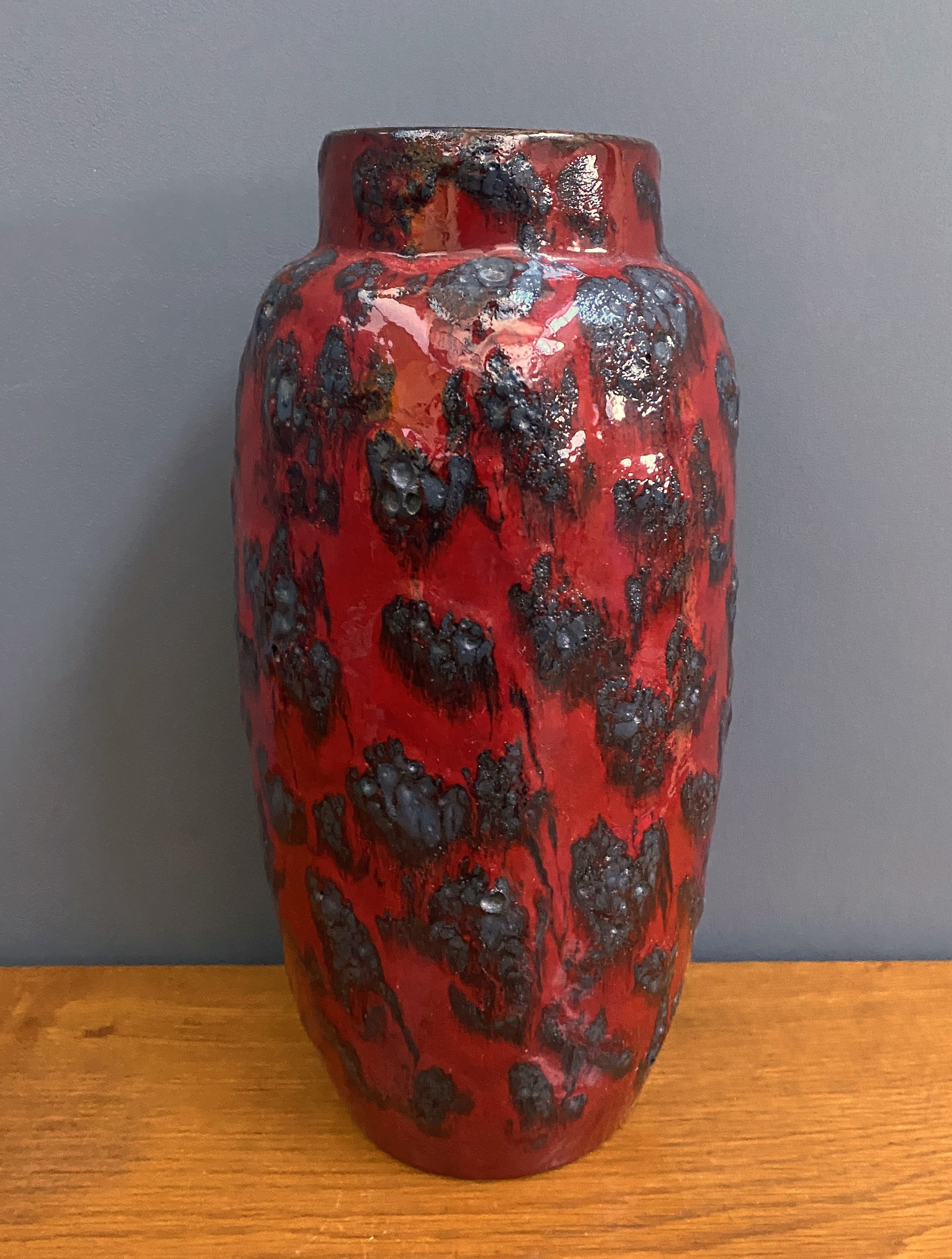 Scheurich W-Germany Vases | Whoppah Scheurich W-Germany Vases | Whoppah