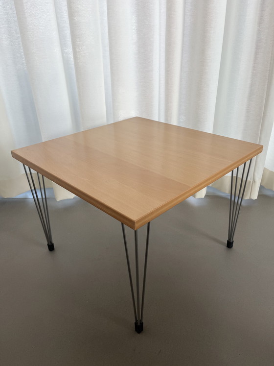 Image 1 of Vintage Pin Age Side Table – Arne Jacobsen for Fritz Hansen
