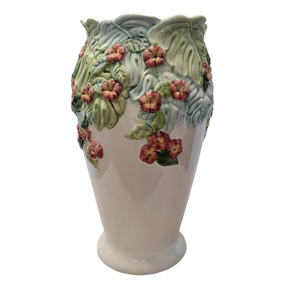 Image 1 of Portugiesische Majolika-Vase mit Papageien