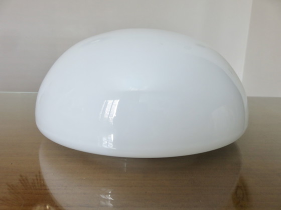 Image 1 of Plafonnier "demi sphère" en opaline blanche, 60s 70s