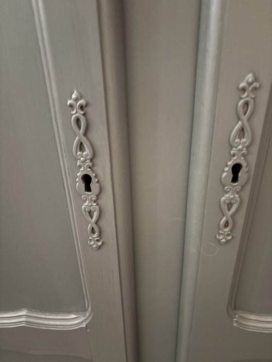 Image 1 of Brocante kledingkast 