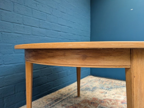 Image 1 of Vintage eiken ronde eettafel, model 55 van Omann Jun, jaren 60
