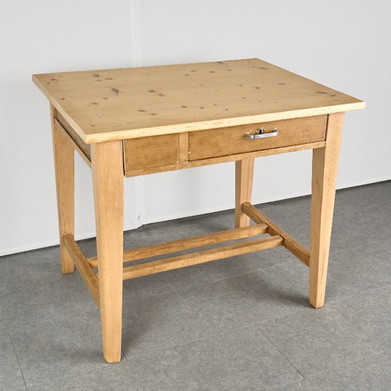 Vintage Wooden Table, Czechoslovakia – Dining tables (photo 3 of 15)