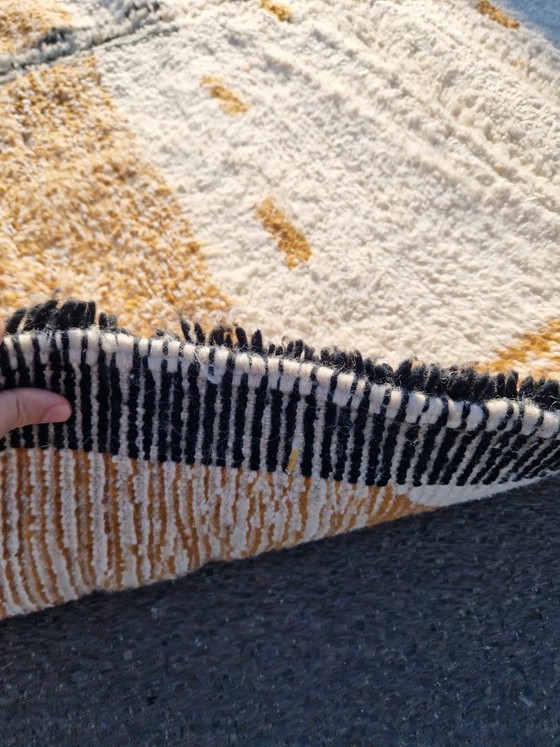 Image 1 of Traditional handmade pure wool rug 150/250 cm