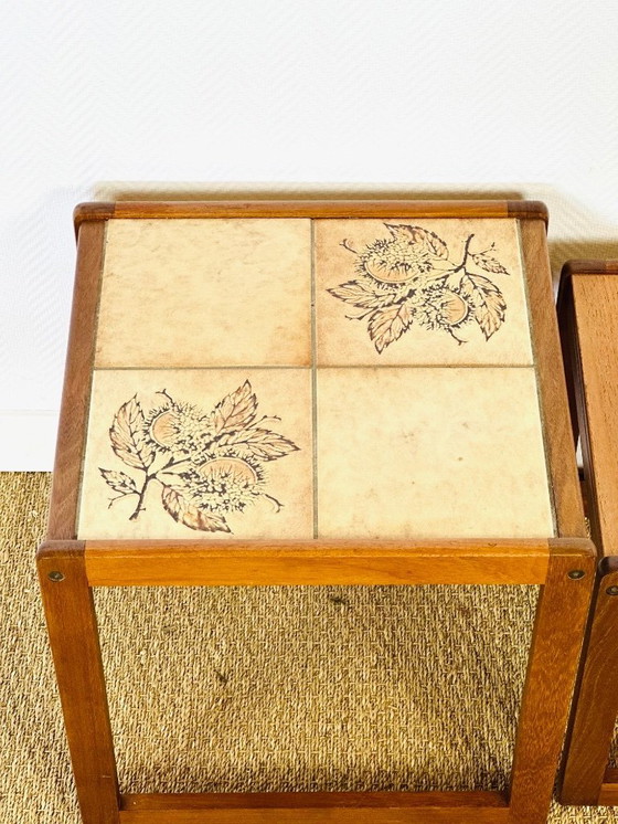 Image 1 of Set de 3 tables basses gigognes vintage en teck et céramique, 1960