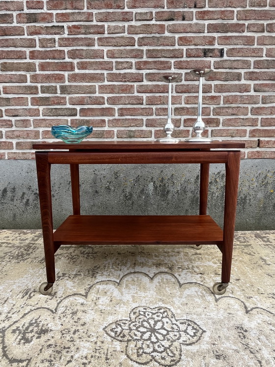 Image 1 of Tavolino laterale vintage danese in teak, carrello di metà secolo, tavolino laterale