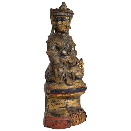 Espíritu Nat birmano antiguo – Estatua de templo de madera dorada, Myanmar, c. 1900 – Esculturas, Wood, Glass (photo 2 of 11)