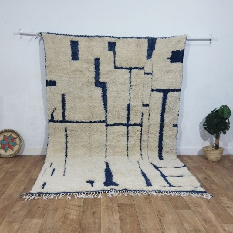 Authentic Moroccan Berber Wool Rug 283 x 188 cm / Authentiek