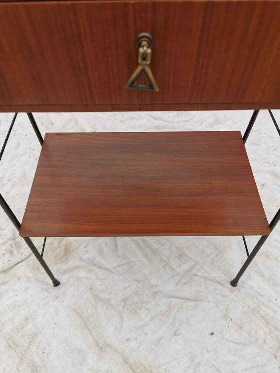 Image 1 of Italienischer Eingangstisch/Nachttisch