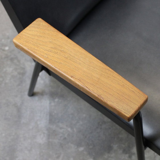 Image 1 of Coppia di poltrone modello "Robert" di Pierre Guariche per Meurop, anni '60.