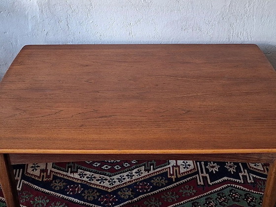 Image 1 of Table de salle à manger en teck de style Mid-Century avec plateau incurvé, Danemark, années 1960