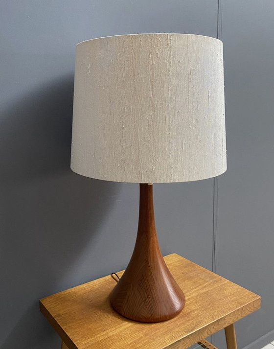 Image 1 of Teakhouten tafellamp van Domus, model 7442, jaren 70.