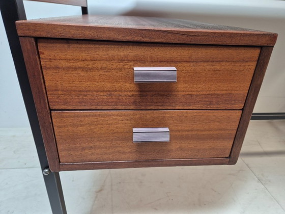 Image 1 of Schreibtisch aus dem Jahr 1950, ursprünglich aus dem Studentenwohnheim der Universität Antony (Paris) Jean Zay.