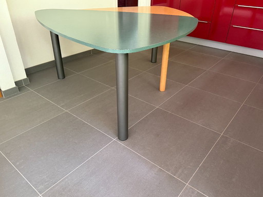 Castelijn TIC table extendable and collapsible