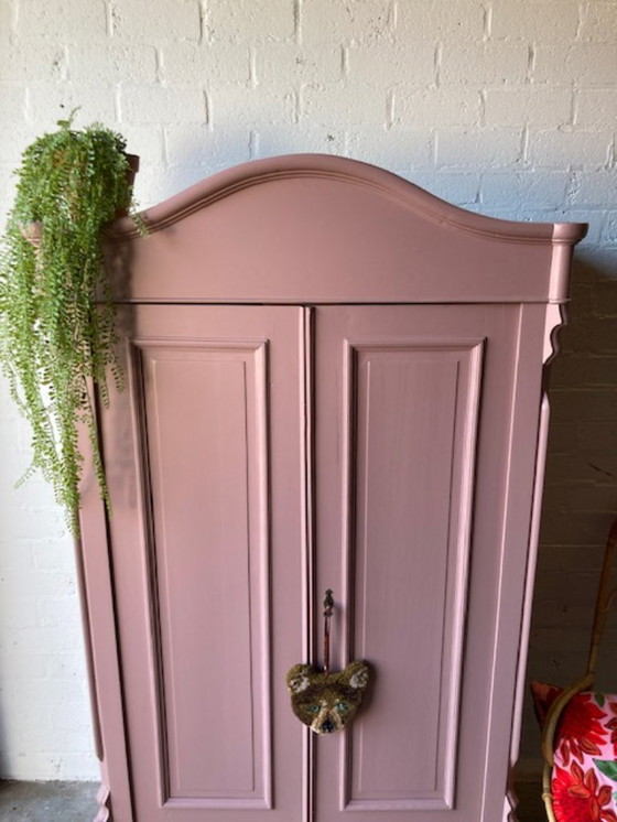 Image 1 of Armario antiguo, mueble para habitación infantil, mueble para juguetes restaurado.