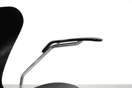 Image 1 of 3207" chair by Arne Jacobsen for Fritz Hansen, Denmark