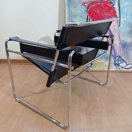 Image 1 of Poltrone Knoll Wassily B3 in pelle nera di Marcel Breuer