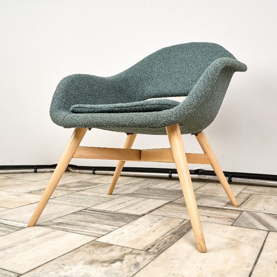 Image 1 of Vintage Shell Lounge Chair van Miroslav Navratil, jaren 60, Tsjechoslowakije