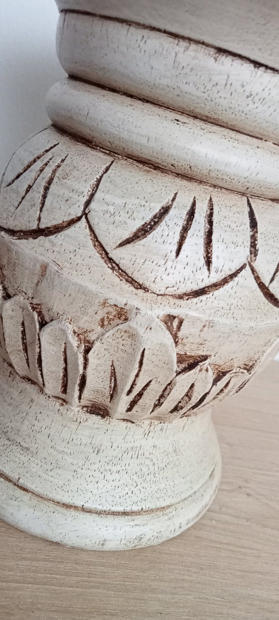 Image 1 of rustikaler Kerzenständer aus massivem Holz aus Nepal