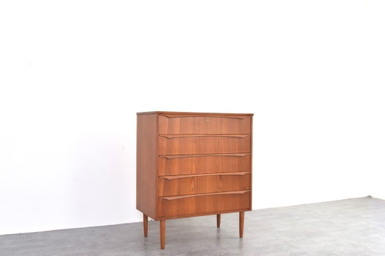 Image 1 of Cassettiera danese in teak di metà secolo, anni '60.