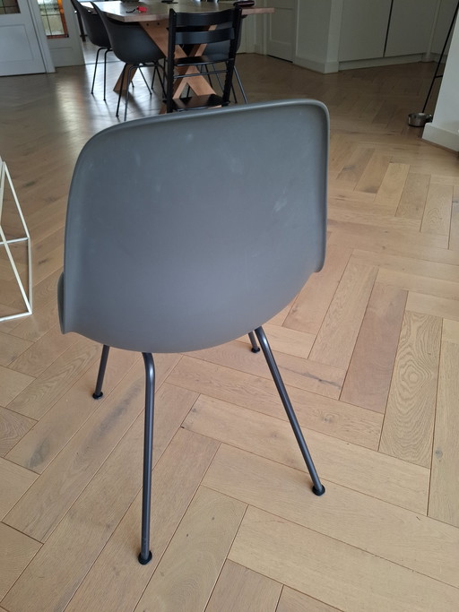 Sillas de comedor Vitra