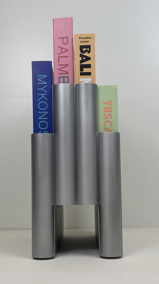 Image 1 of Portarevistas de diseño Kartell Giotto Stoppino gris metalizado