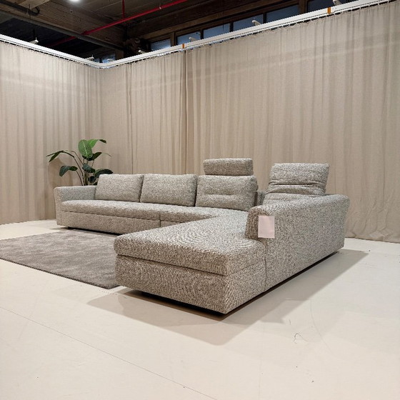 Image 1 of Le canapé d'angle Bas avec fonction relaxation de Moome