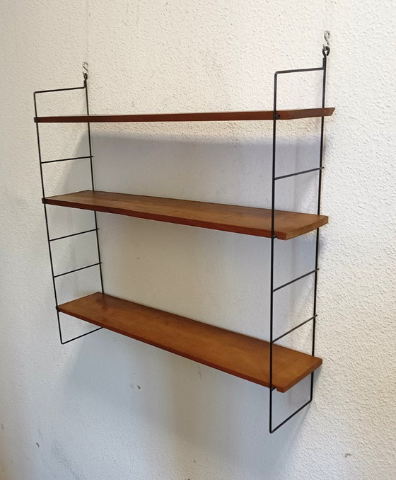 Image 1 of Vijftiger jaren wandrek met drie schappen 