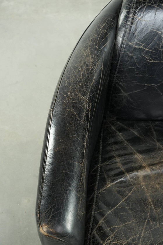 Image 1 of Leuke rundleren aviator fauteuil in stoer zwart vintage rundleer met een stoer een rijk patina
