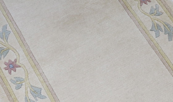 Image 1 of Tappeto moderno di design Nepal 140 x 72 cm