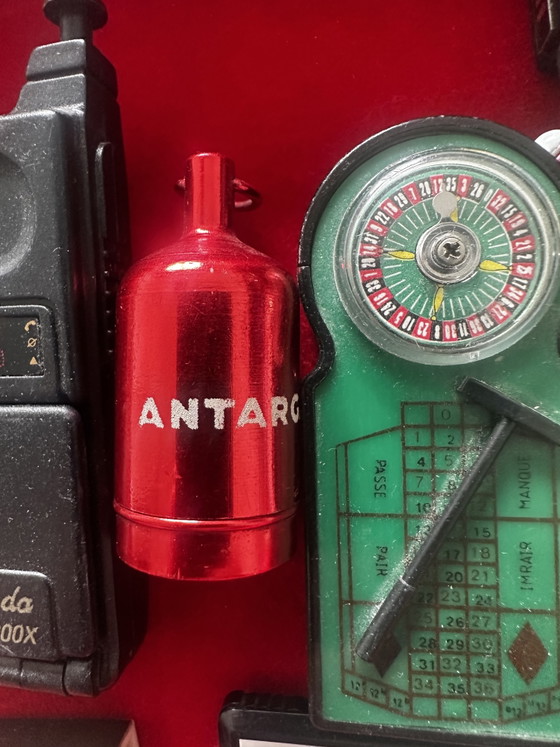 Image 1 of Lot of 12 Vintage Advertising and Novelty Lighters