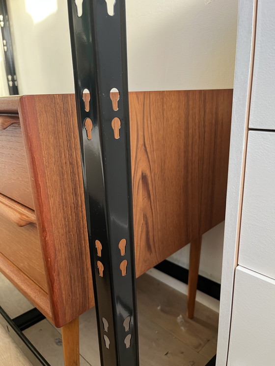 Image 1 of Scandinavische dressoirs